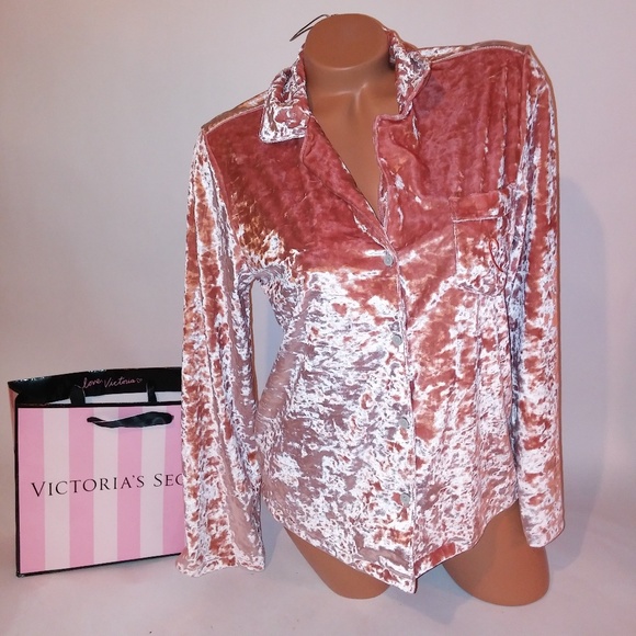 Victoria's Secret Other - Victoria Secret Sleepwear Velvet Pajama Top